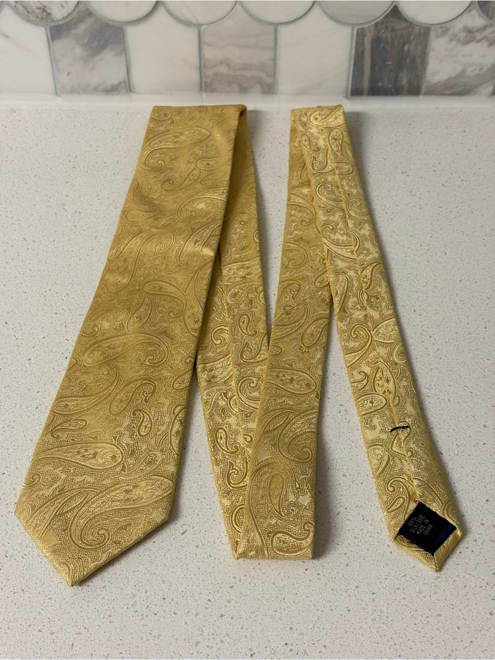 MICHAEL KORS Luxury Gold Paisley 100% Silk Men's Neck Tie Classic Formal